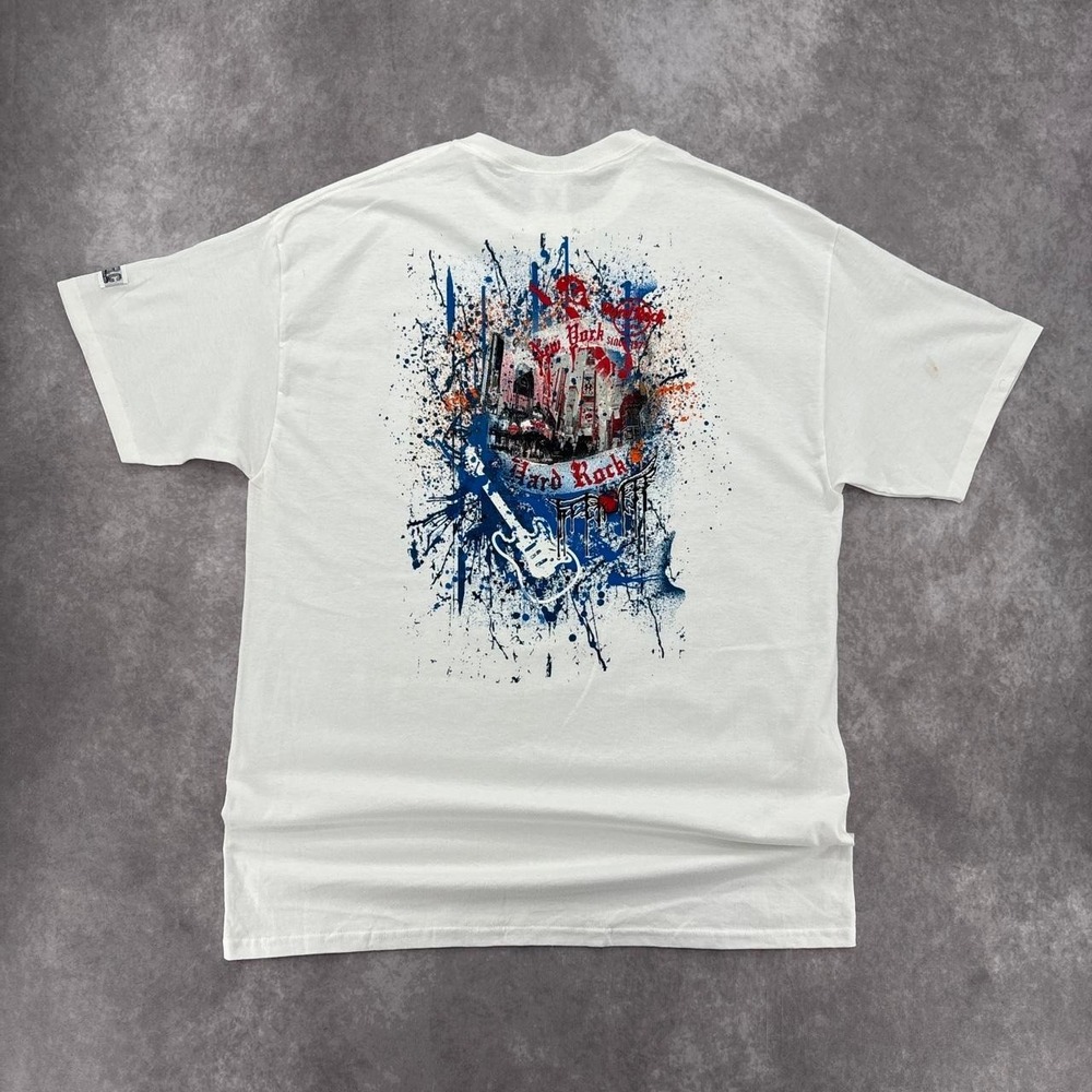 NWT 2006 Hard Rock Cafe New York Graphic Tee Size L